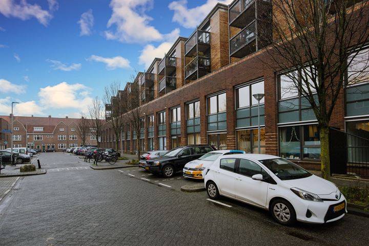 Bekijk foto 4 van Niasstraat 33