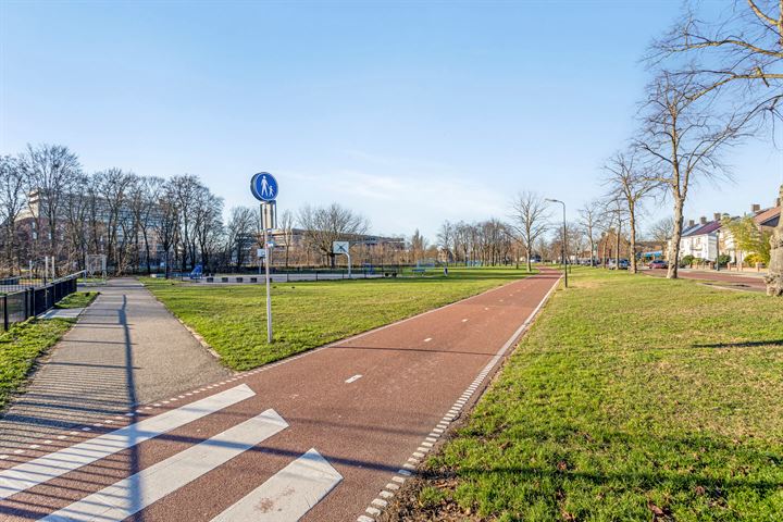 Bekijk foto 33 van Berkendonklaan 23