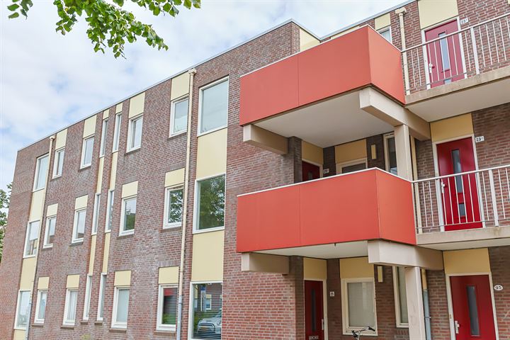 Bekijk foto 4 van Bedumerstraat 25-A