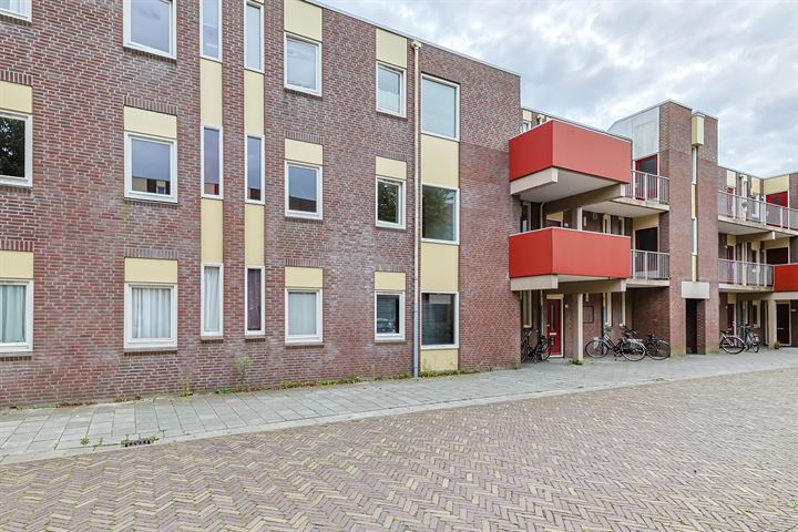 View photo 27 of Bedumerstraat 25-A