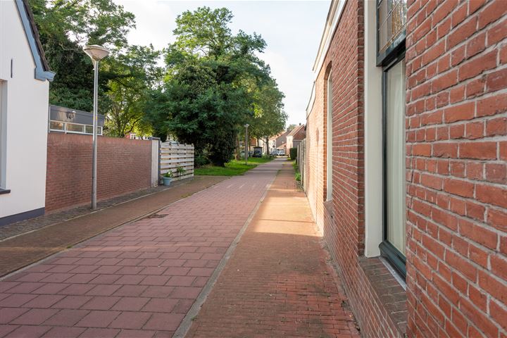 View photo 34 of 1e Kanaalstraat 2