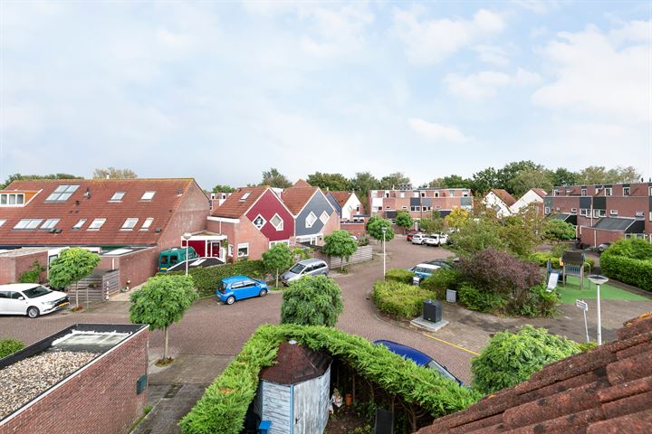 Bekijk foto 41 van van Meeuwenstraat 39