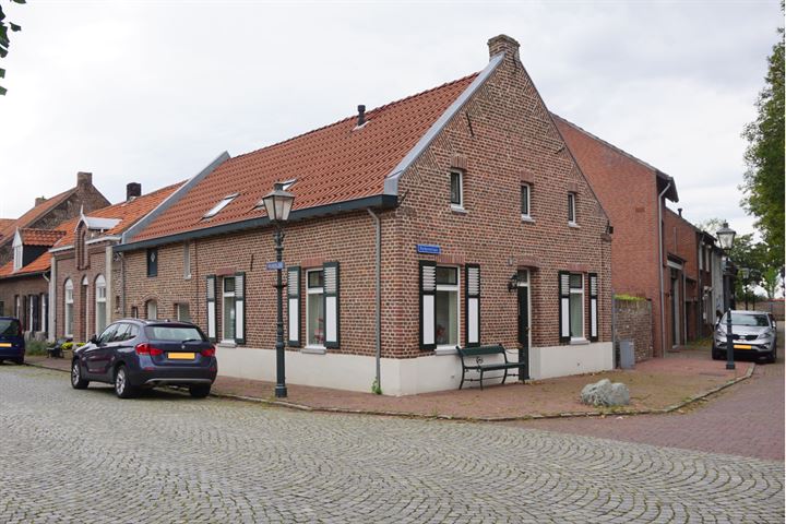 Bekijk foto 1 van Rulkenstraat 1