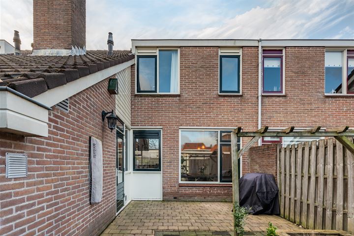 Bekijk foto 30 van L. Pietersestraat 53