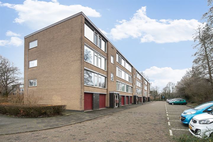 Bekijk foto 32 van Van Lennepstraat 93