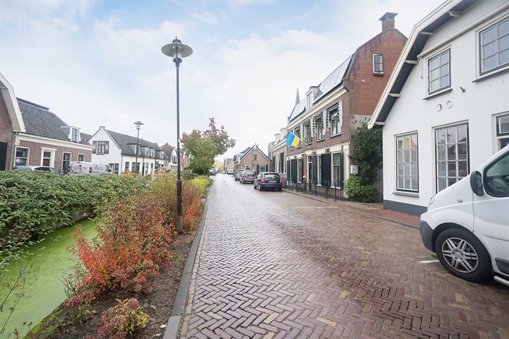 Bekijk foto 1 van Voorstraat 8