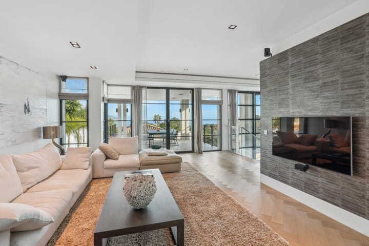 Foto 6 van Place Du Mont Boron