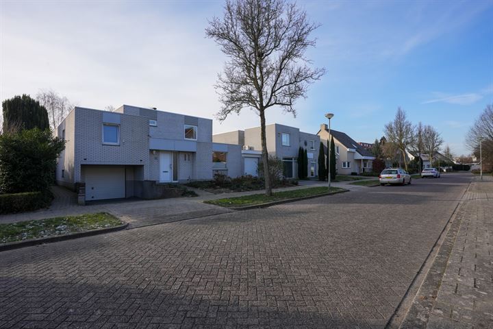 Bekijk foto 36 van Halewijnstraat 14