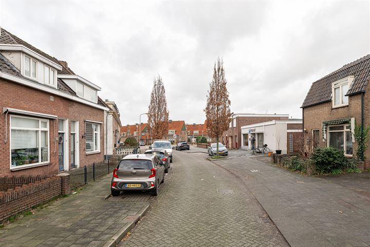 Bekijk foto 2 van Hogestraat 37