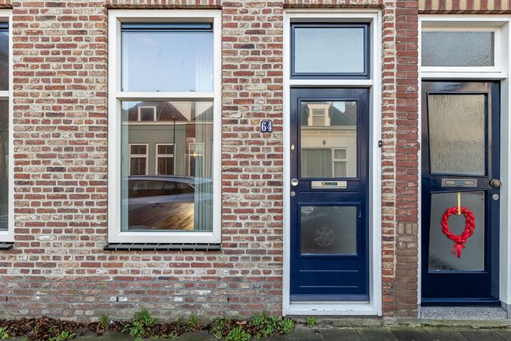 Bekijk foto 5 van Glacisstraat 64