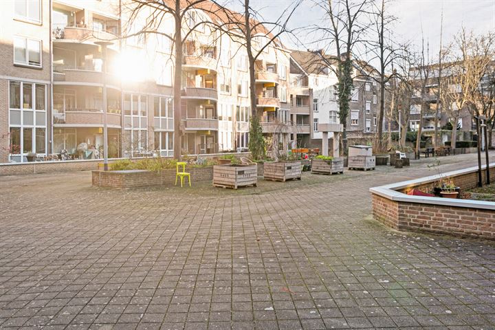 Bekijk foto 23 van Sint Teunisstraat 21-B