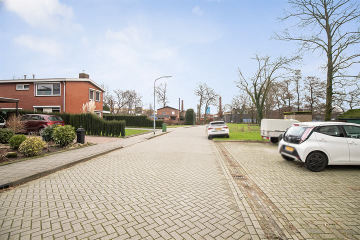 Bekijk foto 32 van Noorderkeerkring 127