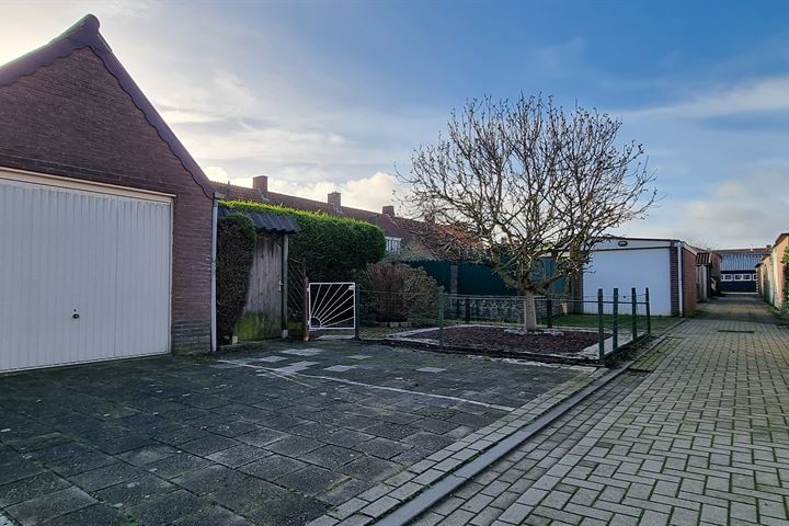 Bekijk foto 3 van Prinses Beatrixstraat 32