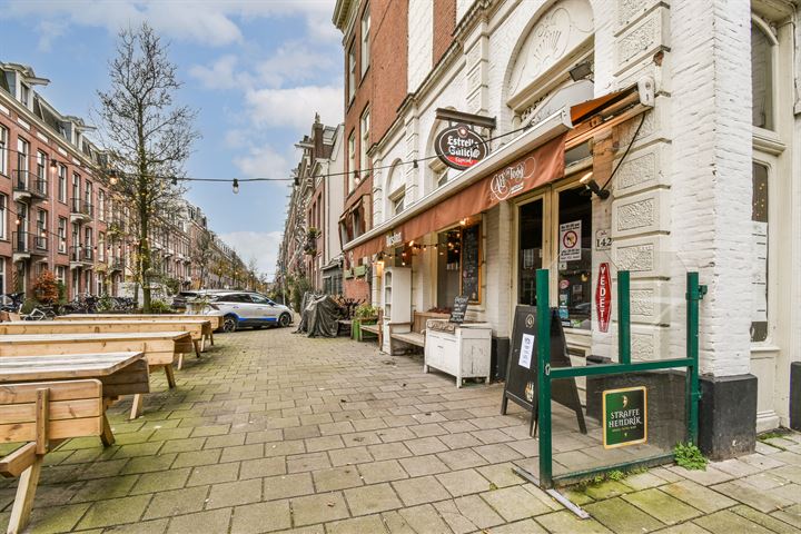 Bekijk foto 31 van Brederodestraat 14-II