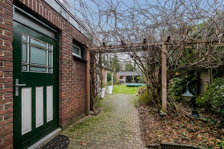 Bekijk foto 44 van Boskampstraat 10