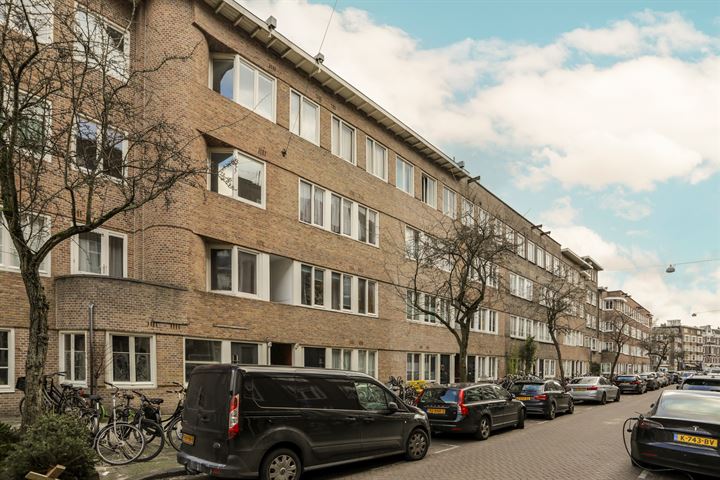 Bekijk foto 1 van Reinier Claeszenstraat 48-III