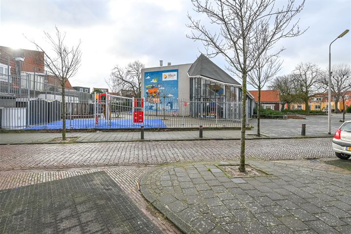 Bekijk foto 33 van Casembrootstraat 59