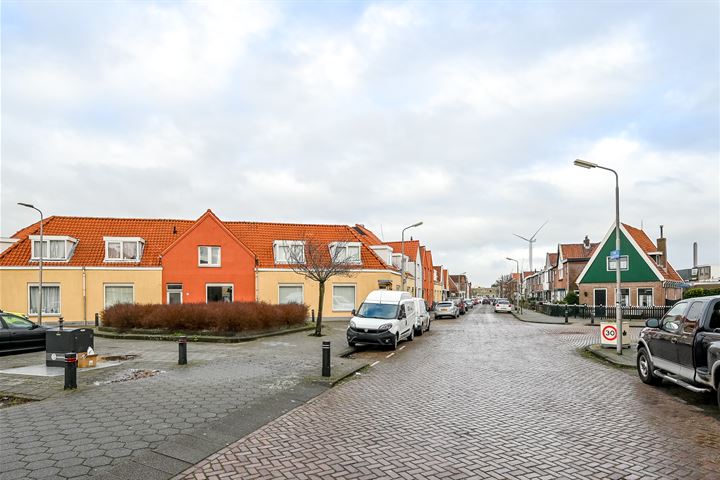 Bekijk foto 30 van Casembrootstraat 59