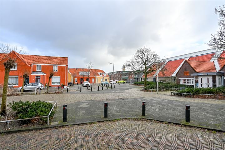 Bekijk foto 31 van Casembrootstraat 59