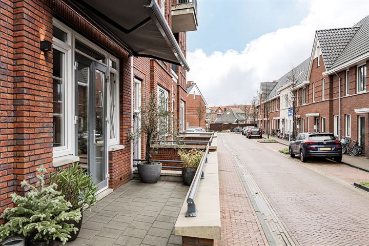 Bekijk foto 31 van Leylandstraat 16