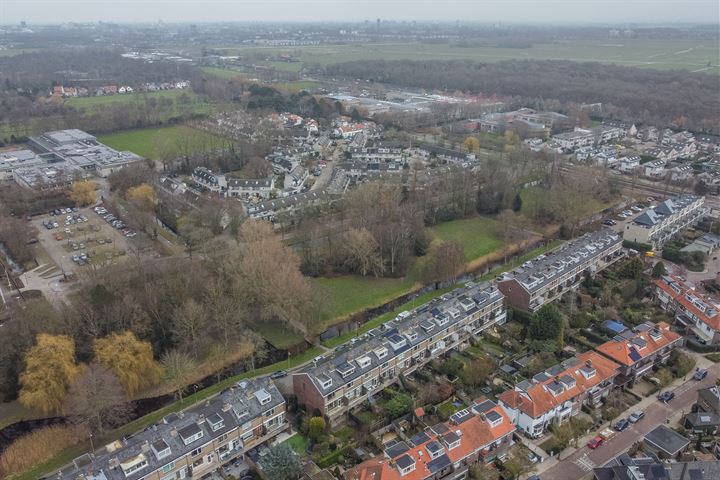 Bekijk foto 38 van Seringenlaan 27