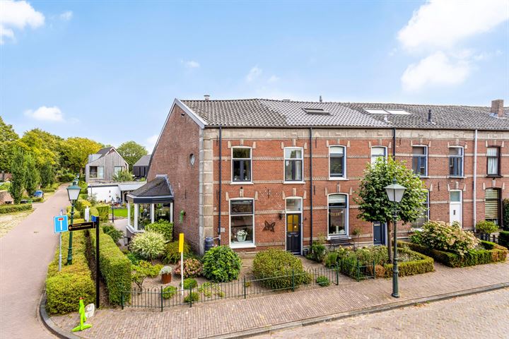 Bekijk foto 41 van Rijnstraat 45