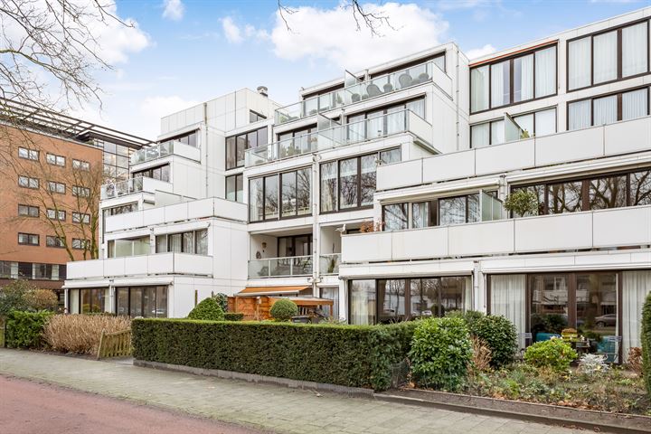 Bekijk foto 19 van Zwijnsbergenstraat 143