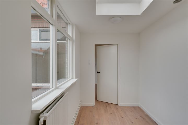 Bekijk foto 9 van Lijsterstraat 32