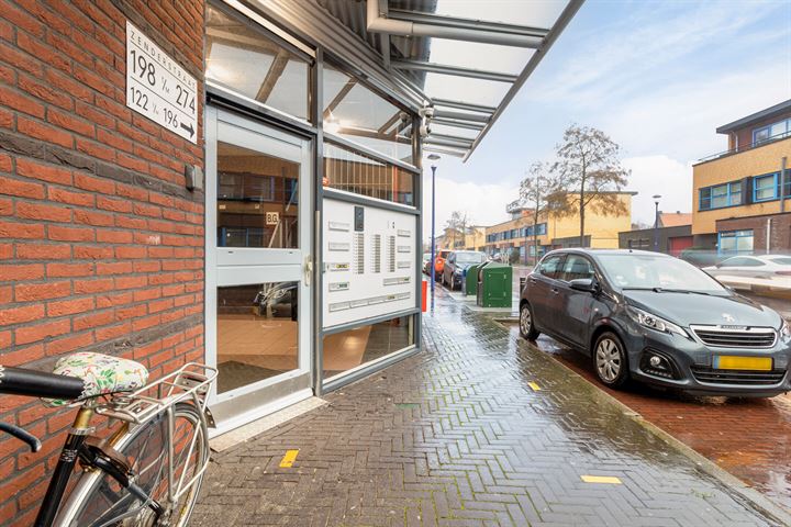 Bekijk foto 4 van Zenderstraat 268