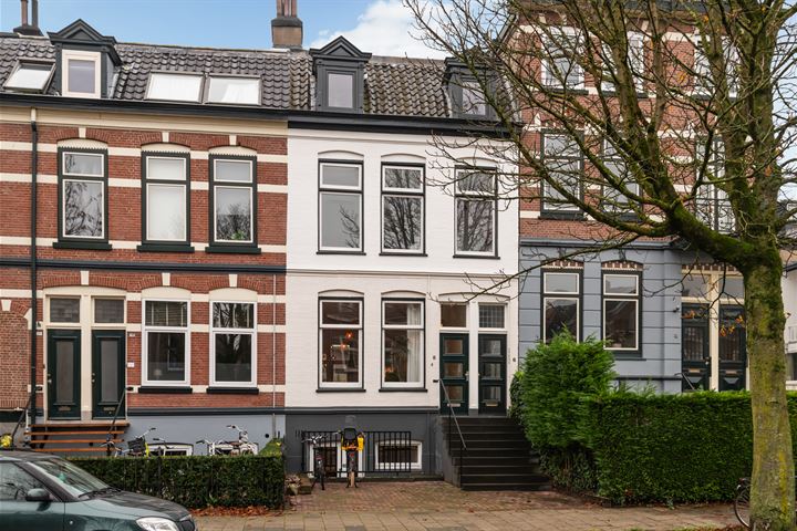 Bekijk foto 6 van Van Oldenbarneveldtstraat 8