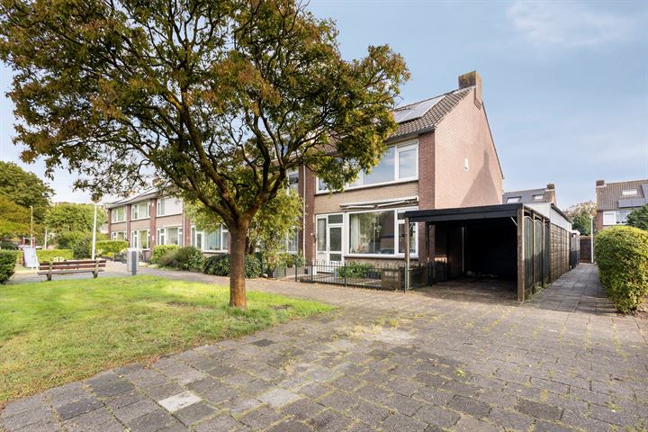 Bekijk foto 45 van IJsselstraat 38