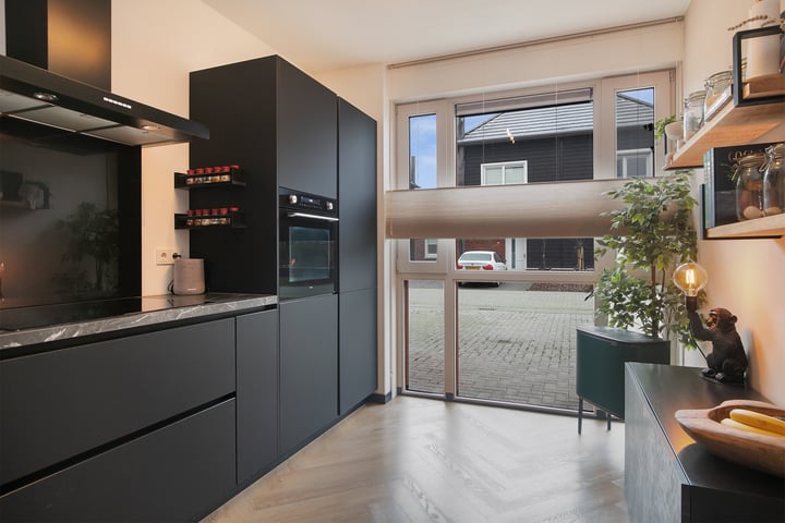 Bekijk foto 10 van Jeroen Boschstraat 18