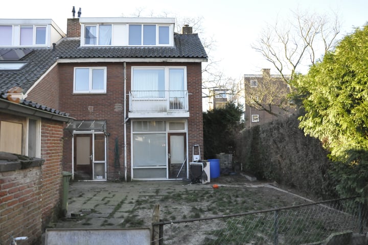 Bekijk foto 2 van Van 't Hoffstraat 22