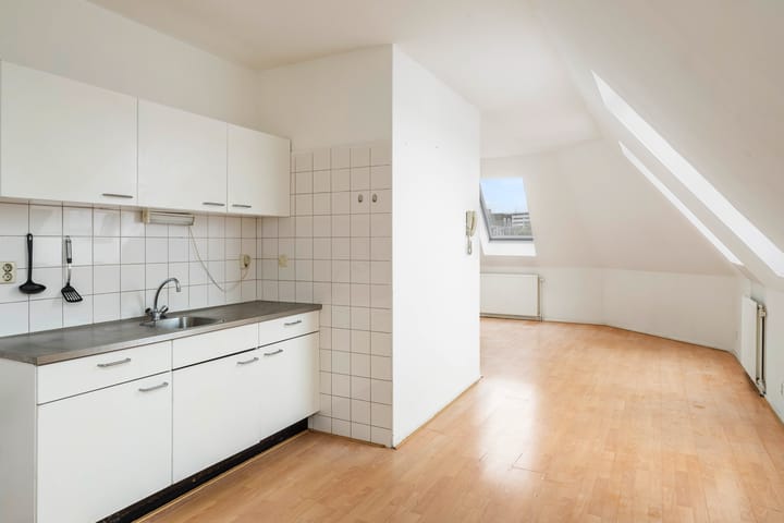 Foto 15 van Zwart Janstraat 15-AIII