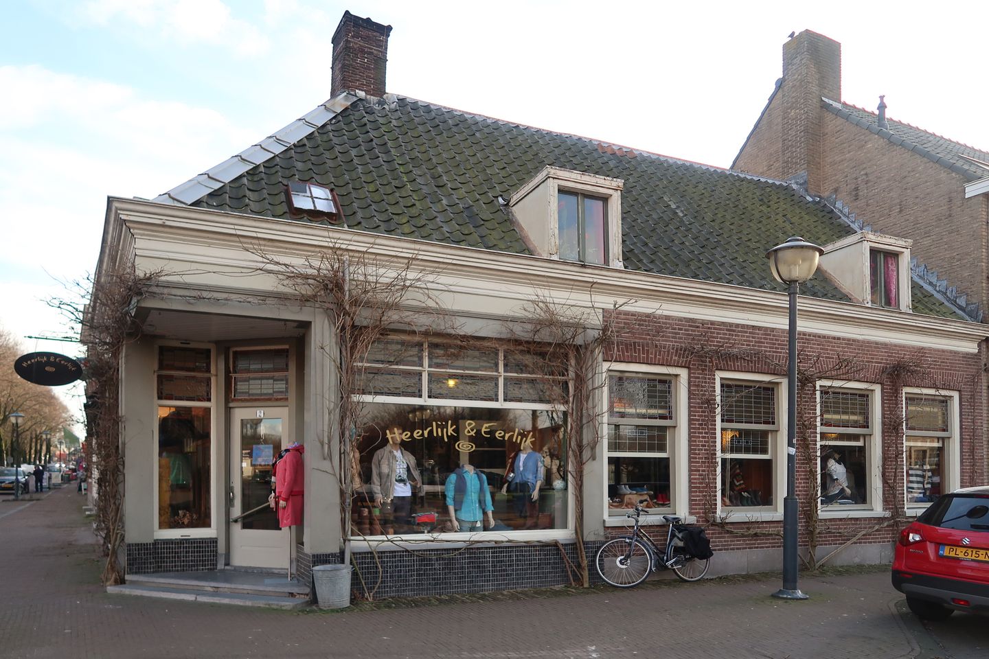 Bekijk foto 3 van Voorstraat 2