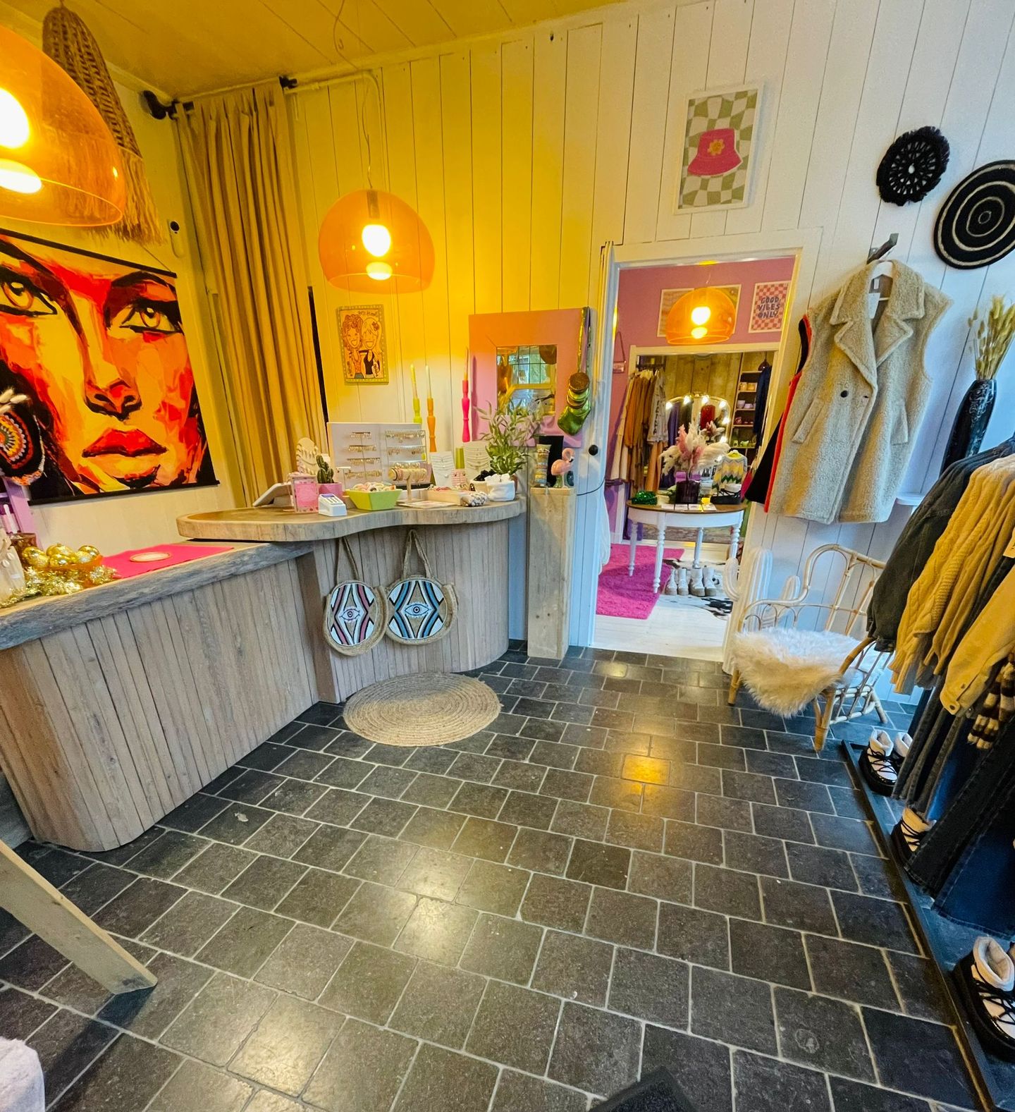 Bekijk foto 4 van Voorstraat 2