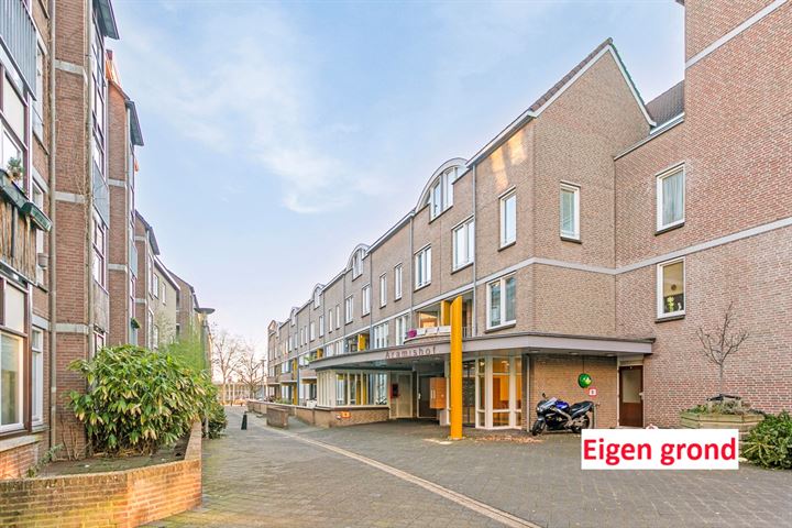 Bekijk foto 1 van Sint Teunisstraat 27-A