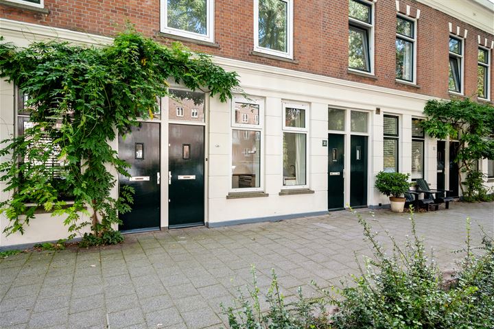 View photo 5 of Paulus Potterstraat 28