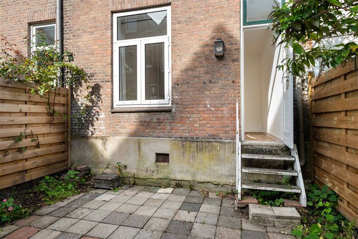 View photo 13 of Paulus Potterstraat 28