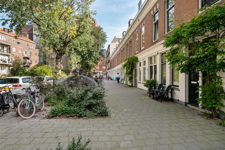 View photo 26 of Paulus Potterstraat 28