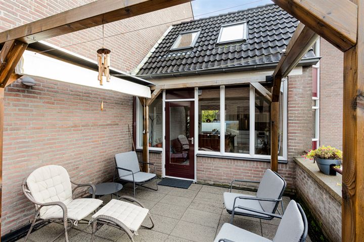 Bekijk foto 15 van Baljuwstraat 52