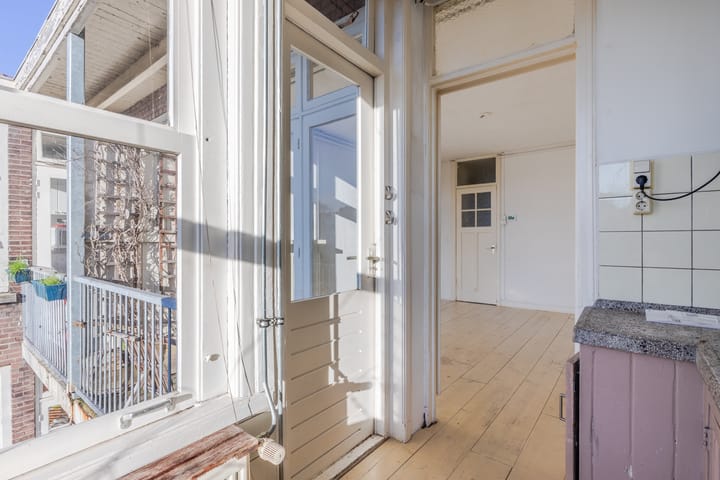 Photo 21 of Oude Waal 11-H