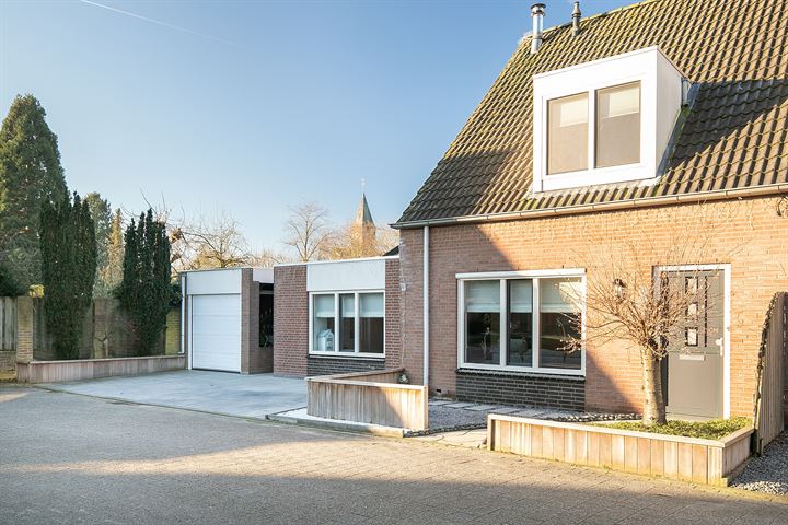 Bekijk foto 57 van Pastoor Tilmanstraat 16