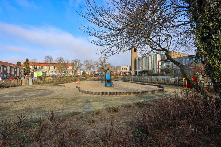 Bekijk foto 2 van Buizerdlaan 7-1