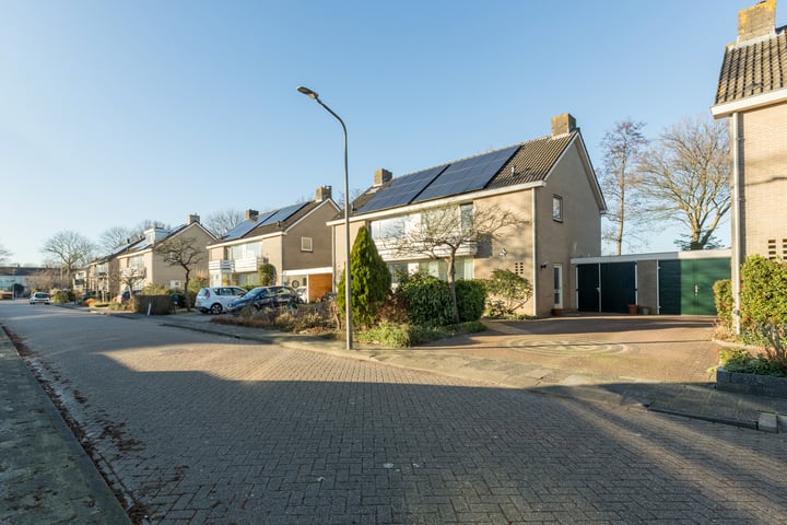 Bekijk foto 3 van Abeelstraat 57