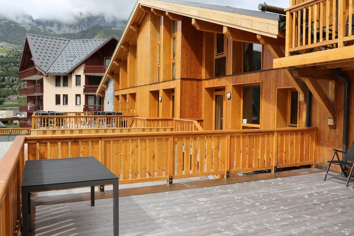 View photo 4 of Les Chalets de la Madeleine 2