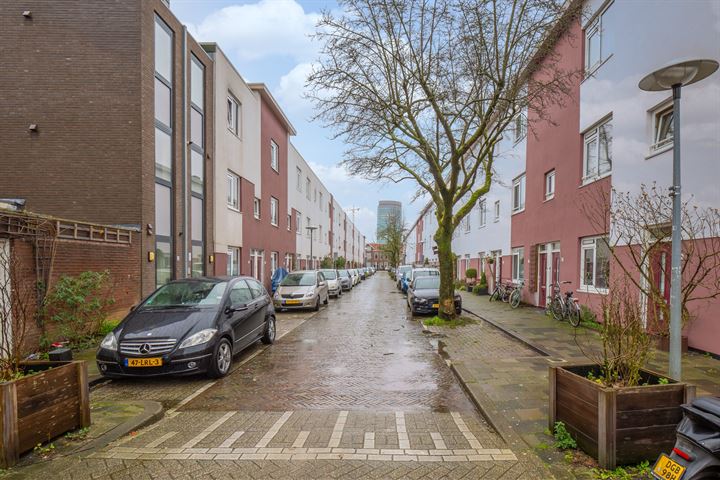 View photo 2 of P.C. Hooftstraat 2-C