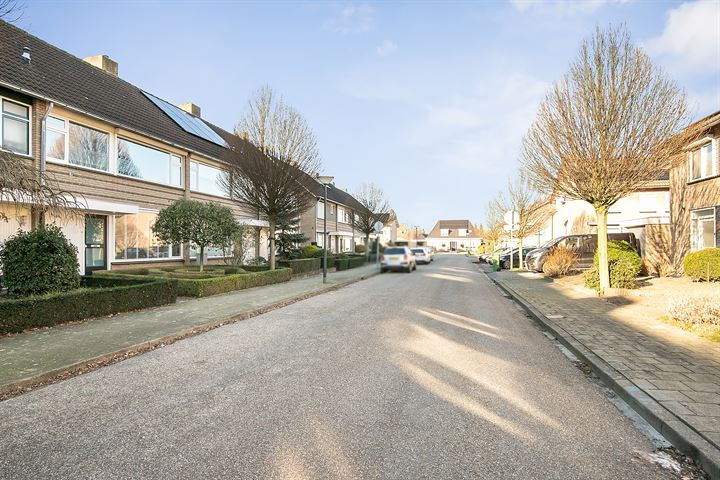 Bekijk foto 31 van Evenestraat 13