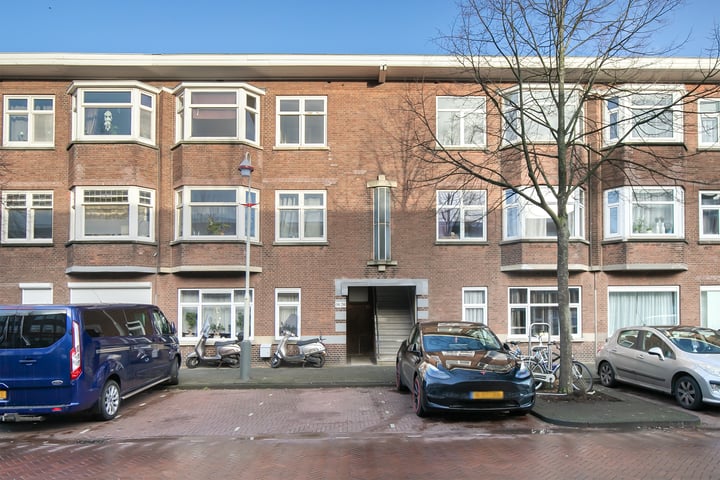 View photo 3 of Van Zeggelenlaan 204