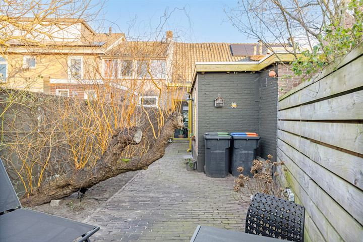 Bekijk foto 28 van Hasseltstraat 221